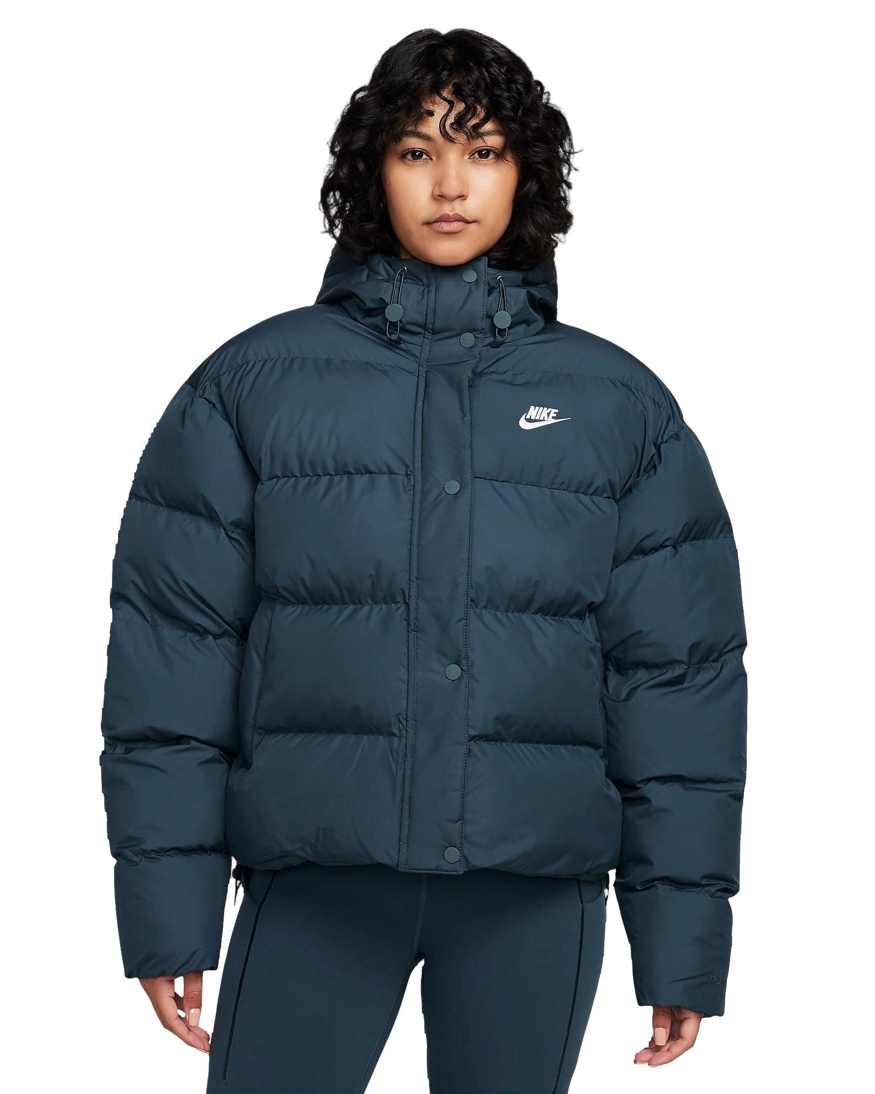 Nike Women's Sportswear Metro